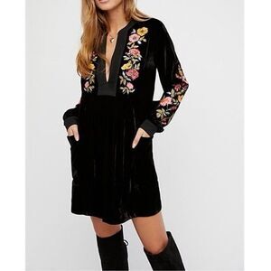 Free People Mia Embroidered Dress Long Sleeves Black Velvet Boho Size Medium